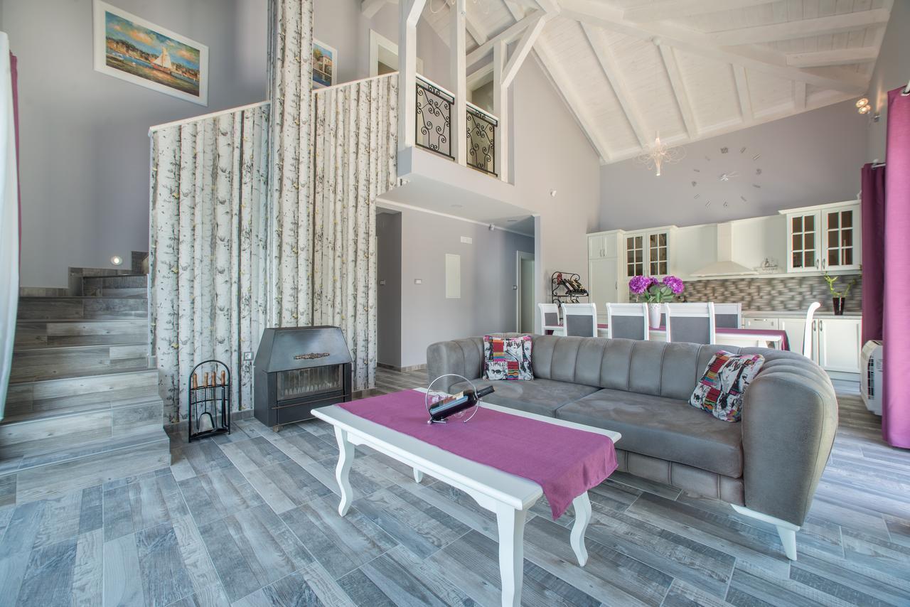Stoliva Residence With Infinity Pool โกตอร์ ภายนอก รูปภาพ